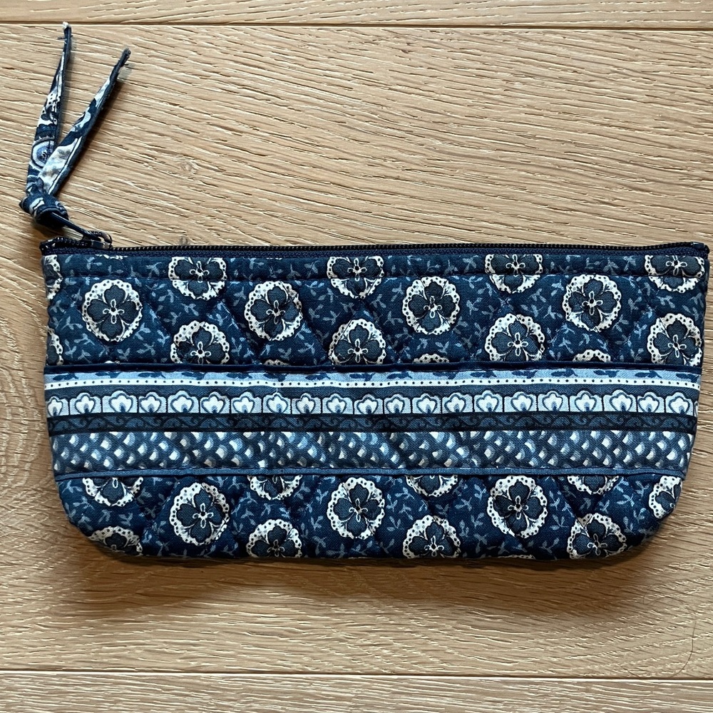 1997 NWOT RETIRED VINTAGE Vera Bradley Blue Indigo cosmetic bag